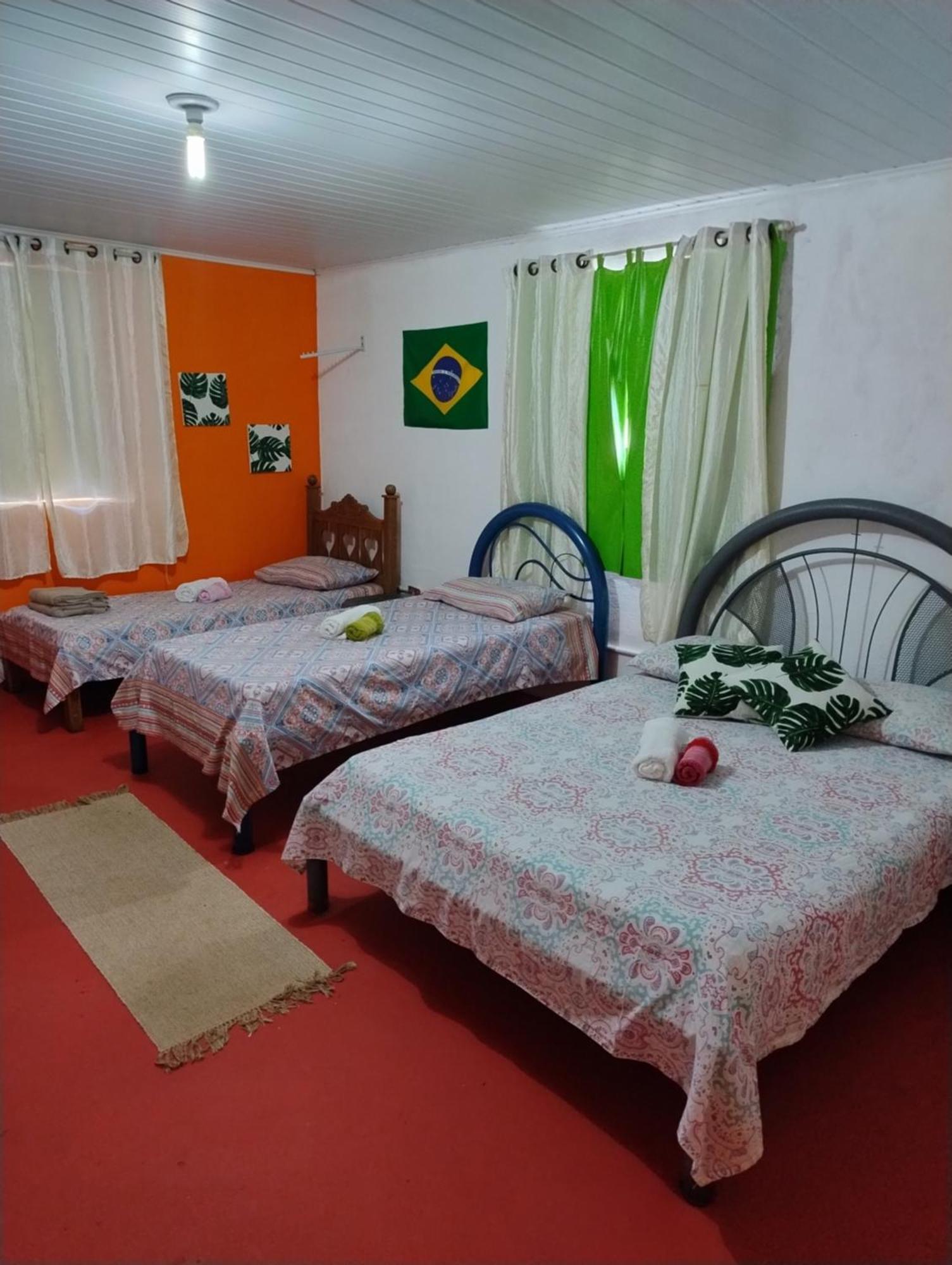 Perto Do Aeroporto De Salvador - Dona Pitanga Hostel Lauro de Freitas Exterior photo